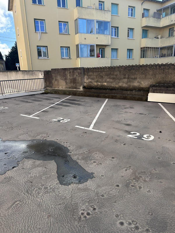 Parking / Garage - 10 m²