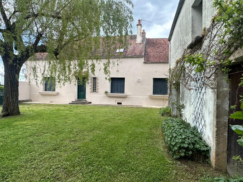 Propriété - 290 m² - 12 pièces