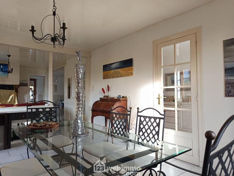 Maison de maîtres - 316 m² - 11 pièces