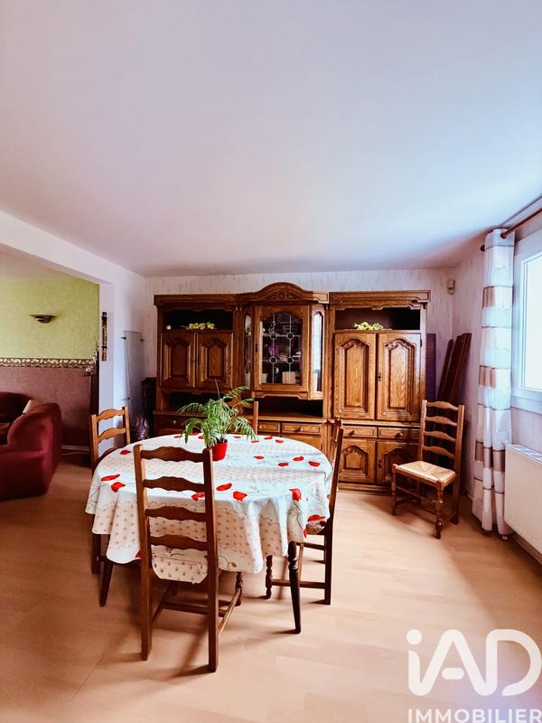 Maison - 161 m² - 7 pièces