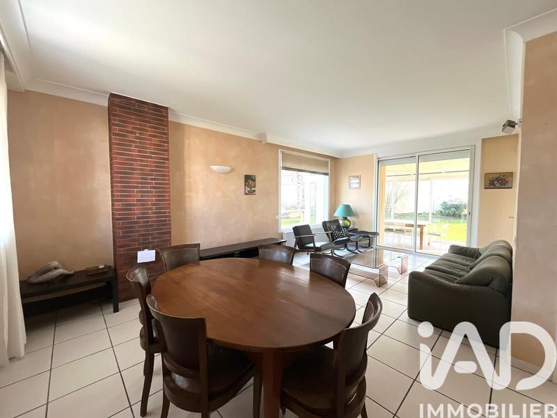 Maison - 197 m² - 7 pièces