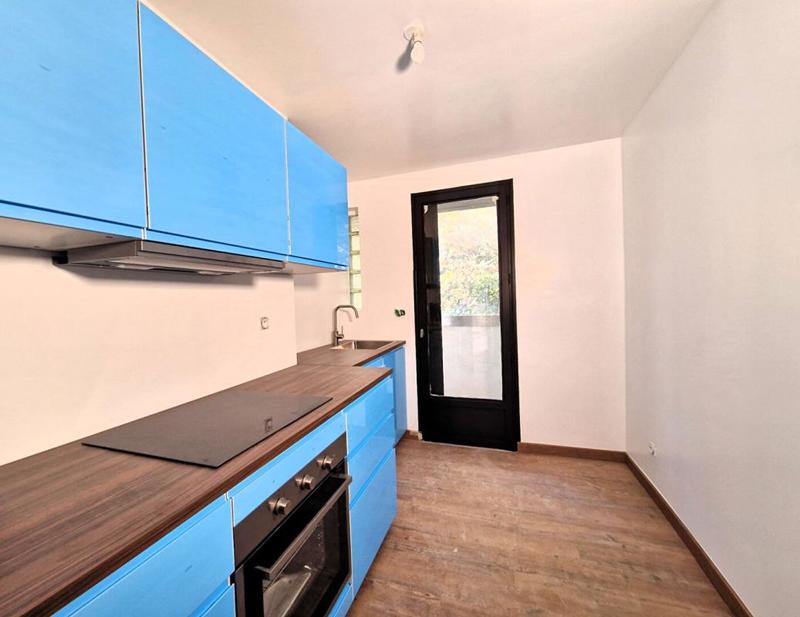 Appartement - 82 m² - 3 pièces