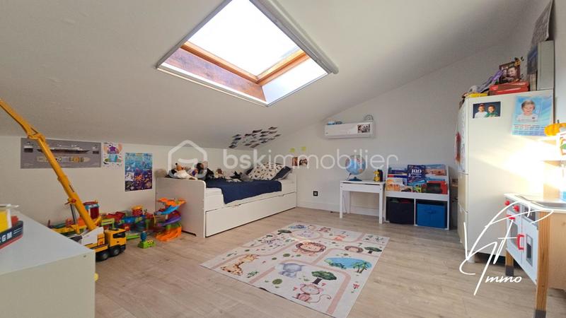 Villa - 201 m² - 7 pièces