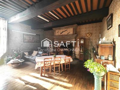 Propriété - 255 m² - 6 pièces