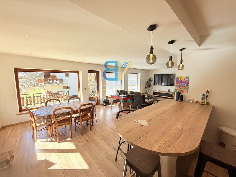 Châlet - 117 m² - 4 pièces