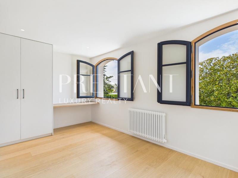 Maison - 231 m² - 7 pièces