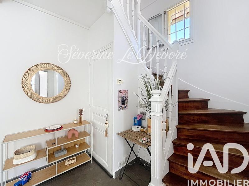 Maison - 99 m² - 6 pièces