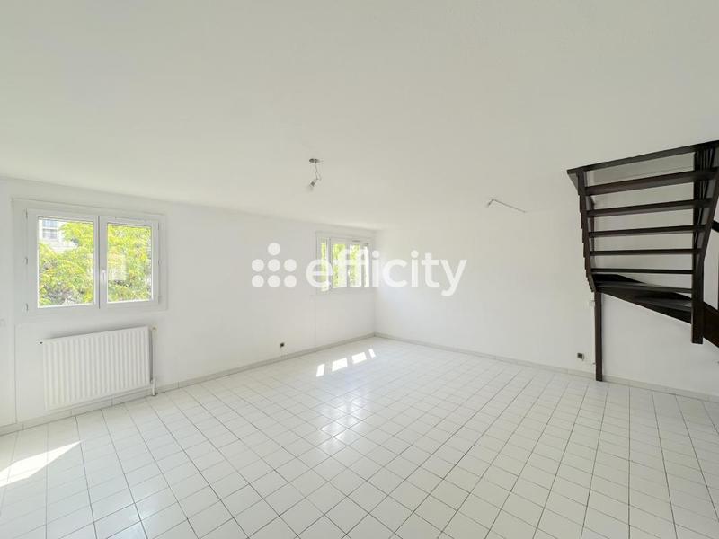 Appartement - 90 m² - 4 pièces