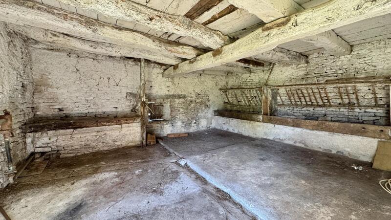 Corps de ferme - 527 m² - 3 pièces