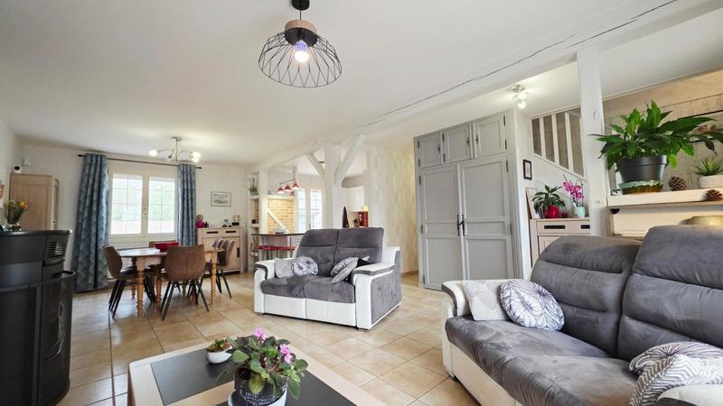 Maison - 166 m² - 8 pièces