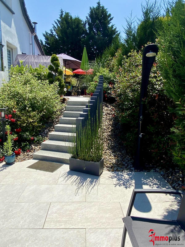 Maison - 150 m² - 8 pièces