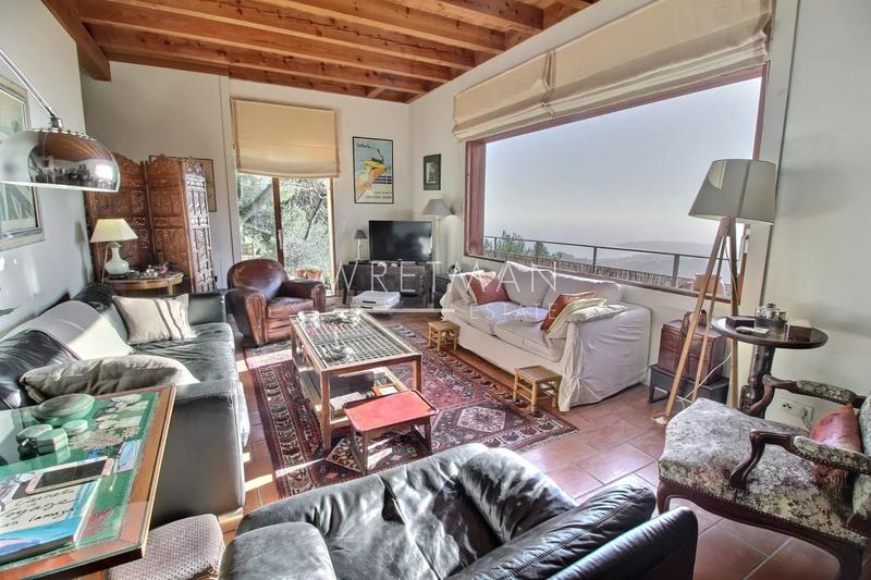 Maison - 180 m² - 6 pièces