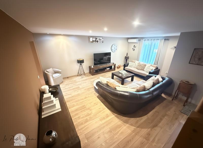 Villa - 125 m² - 8 pièces