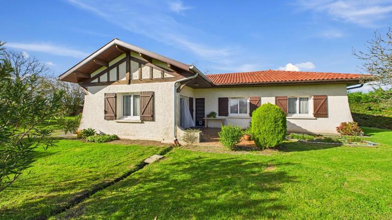 Maison - 115 m² - 6 pièces