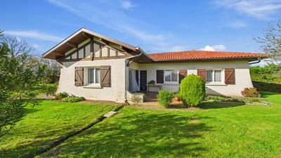 Maison - 115 m² - 6 pièces