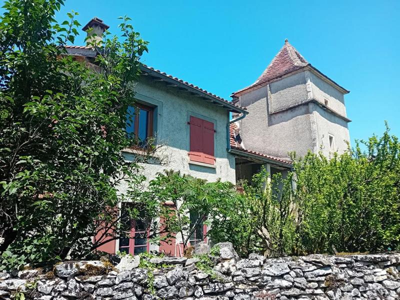 Maison - 104 m² - 6 pièces