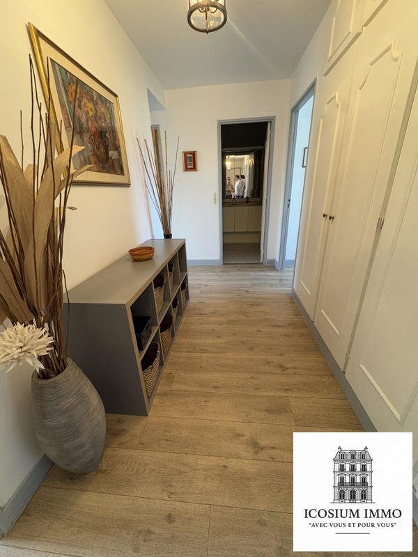 Appartement - 92 m² - 4 pièces