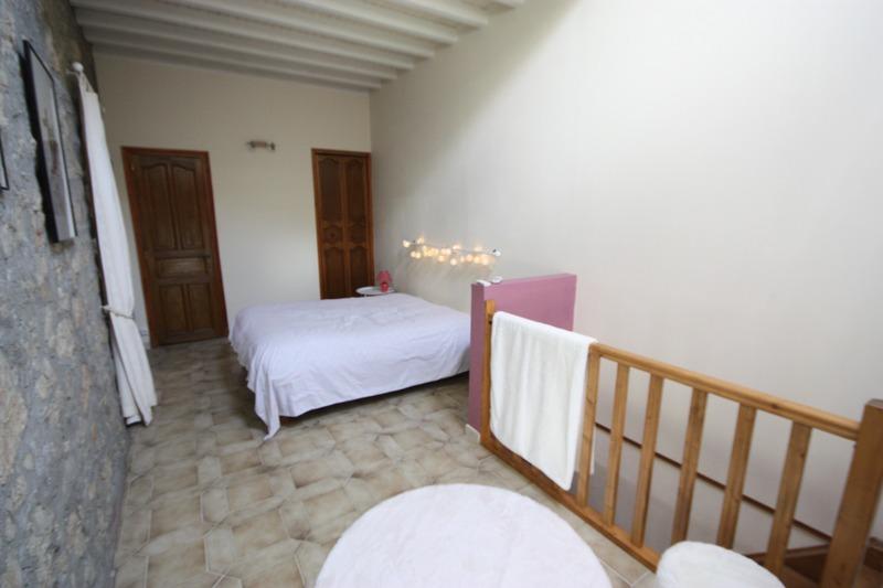 Maison - 142 m² - 5 pièces