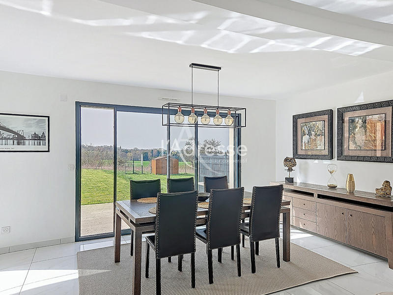 Maison - 166 m² - 6 pièces