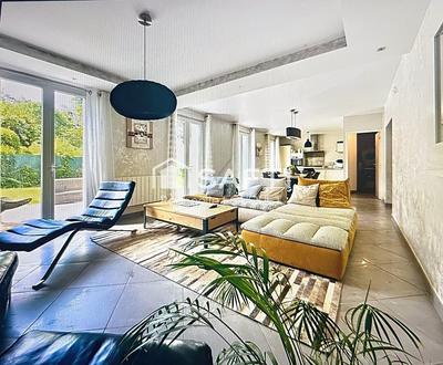 Maison - 160 m² - 6 pièces