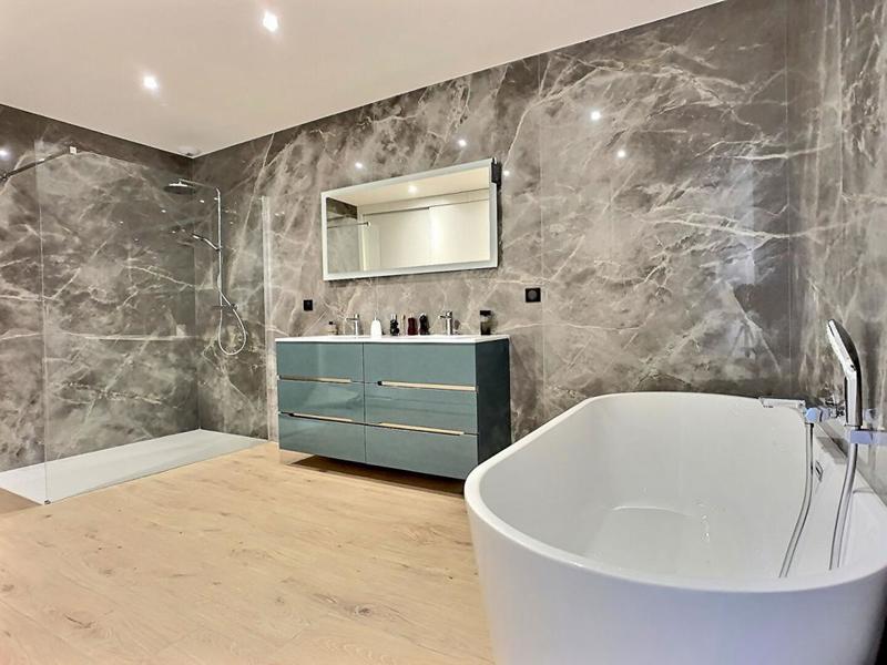 Maison - 200 m² - 7 pièces