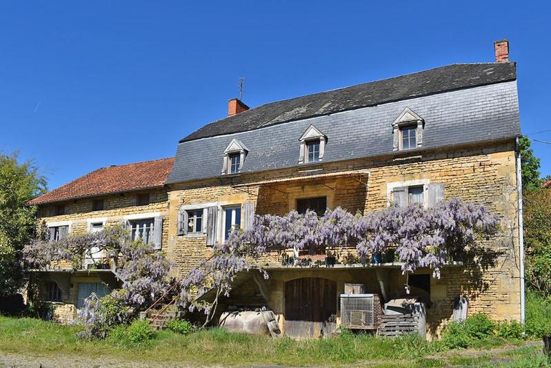 Corps de ferme - 131 m² - 9 pièces