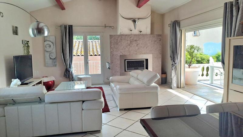 Maison - 165 m² - 6 pièces