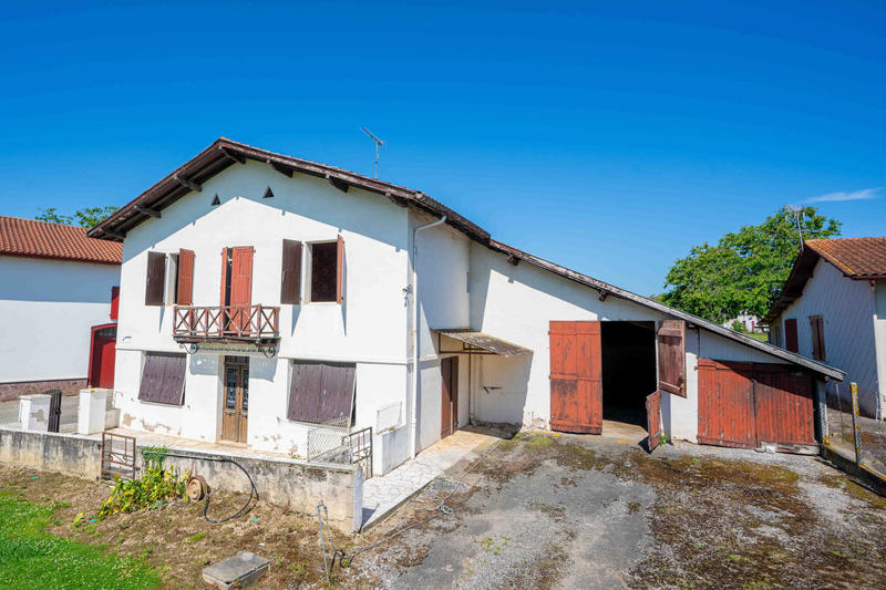 Maison - 213 m² - 5 pièces