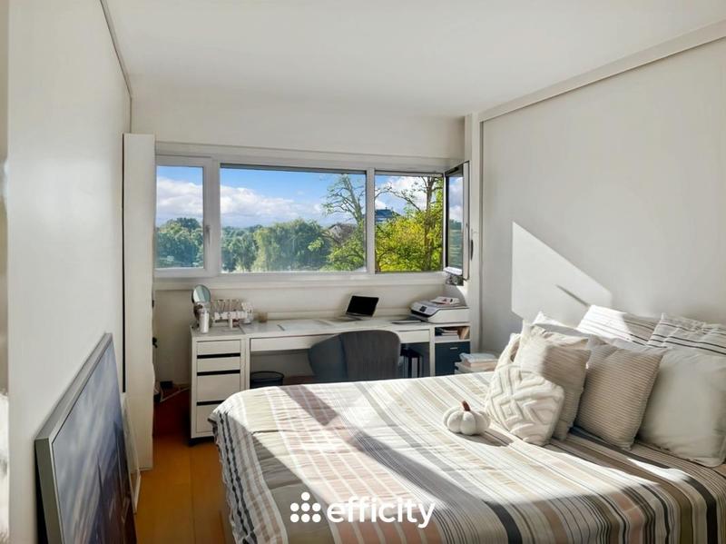 Appartement - 80 m² - 5 pièces