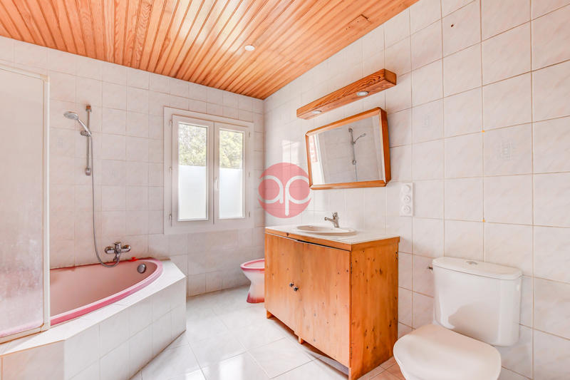 Maison - 92 m² - 4 pièces