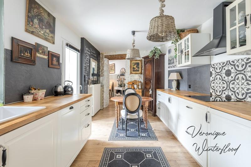 Maison en pierre - 150 m² - 6 pièces