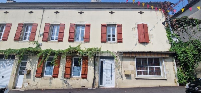 Immeuble - 320 m² - 12 pièces