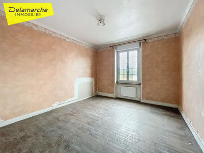 Maison - 143 m² - 9 pièces