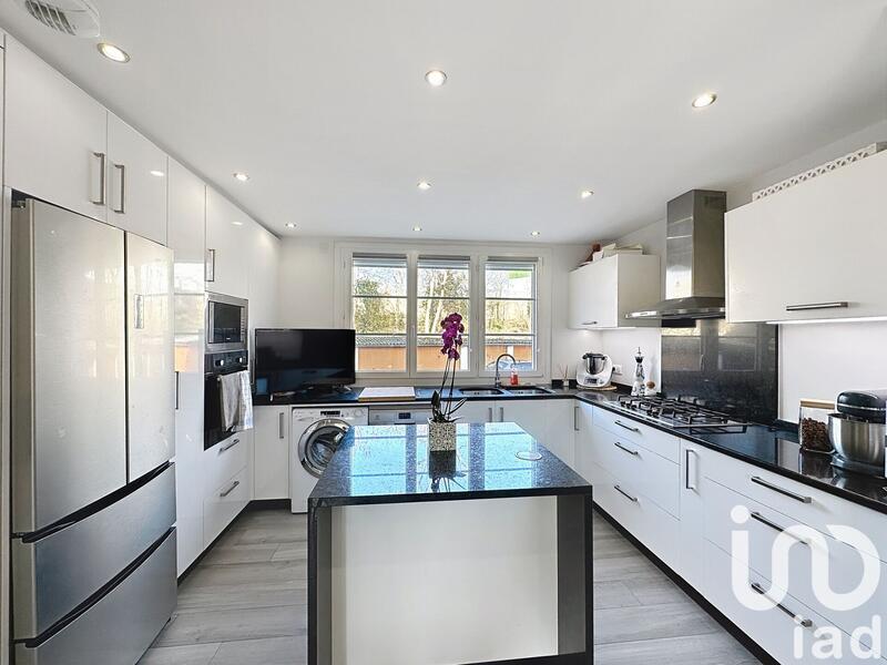 Appartement - 83 m² - 4 pièces