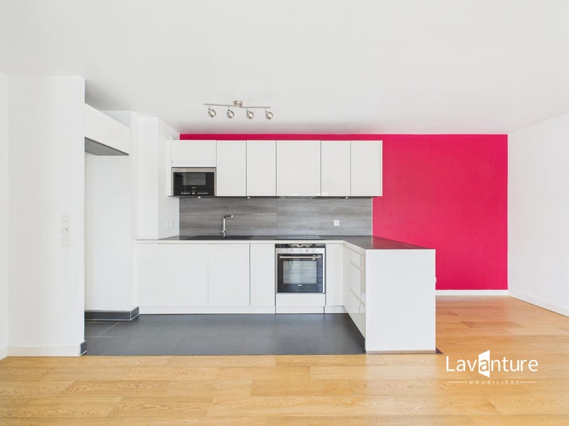 Appartement - 96 m² - 5 pièces