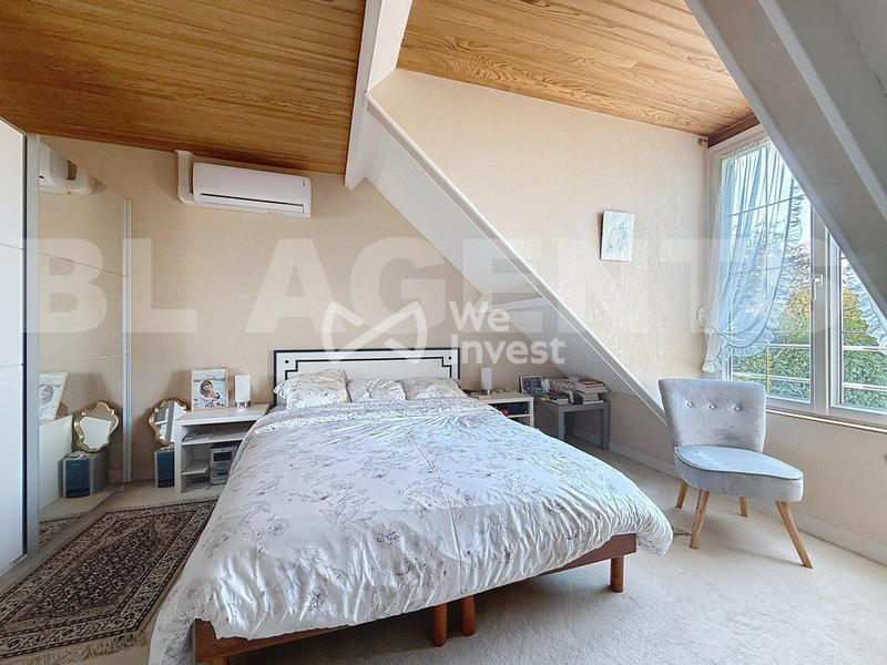 Maison - 163 m² - 6 pièces