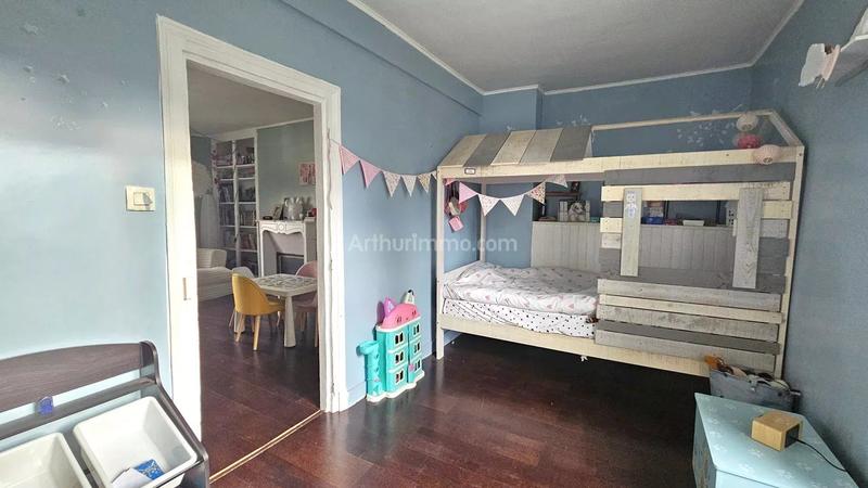 Maison - 205 m² - 7 pièces