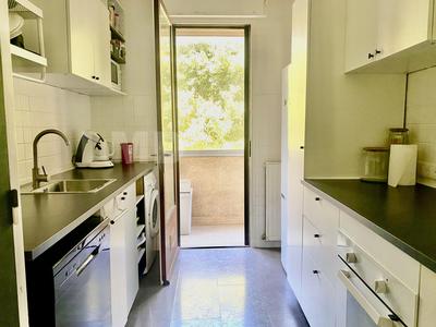 Appartement - 87 m² - 3 pièces