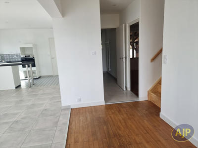 Maison - 87 m² - 4 pièces