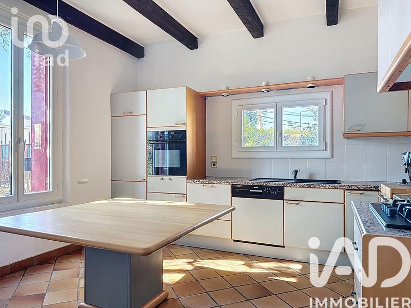 Maison - 227 m² - 10 pièces