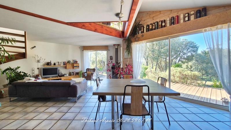 Maison - 140 m² - 5 pièces