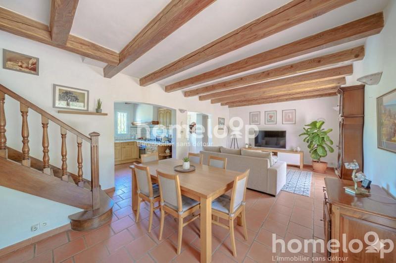 Maison - 96 m² - 5 pièces