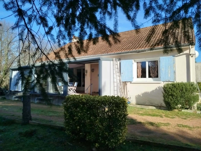 Maison - 99 m² - 4 pièces