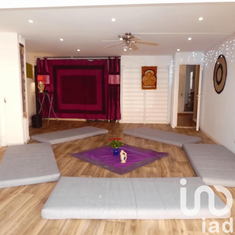 Maison - 260 m² - 7 pièces