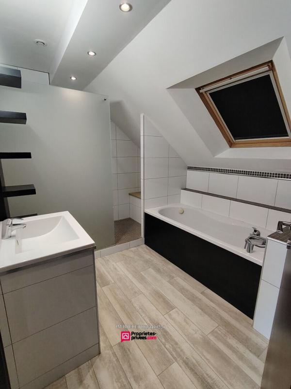 Maison - 144 m² - 5 pièces