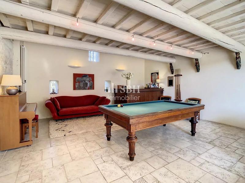 Mas - 285 m² - 10 pièces