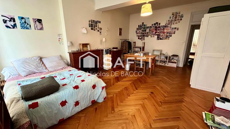 Maison de ville - 298 m² - 8 pièces