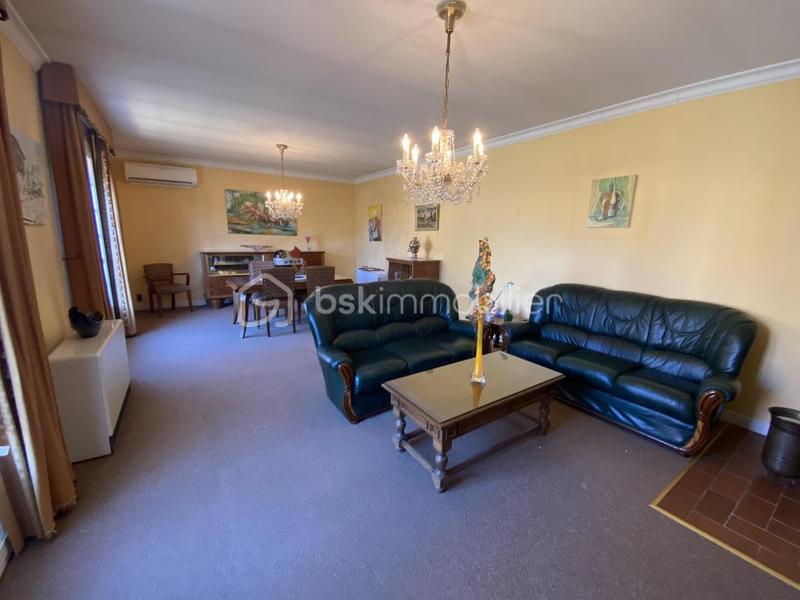 Maison - 186 m² - 7 pièces