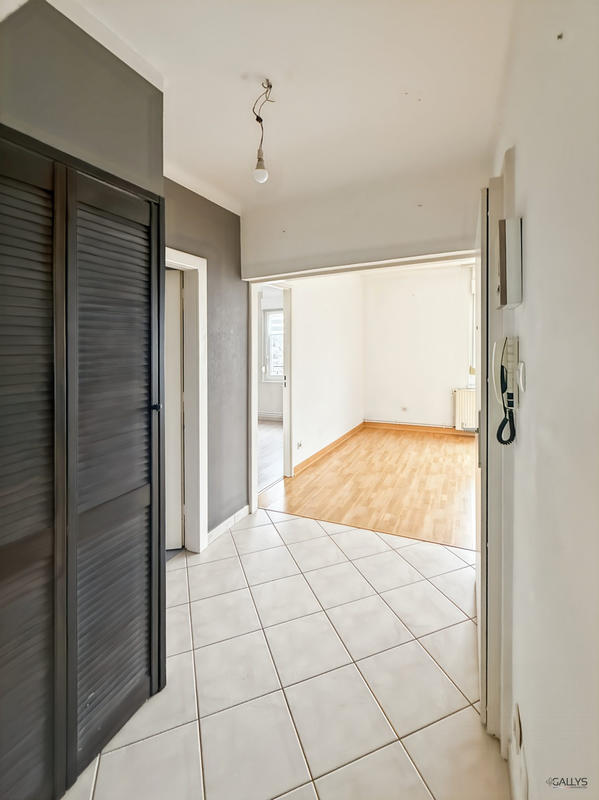 Appartement - 64 m² - 3 pièces