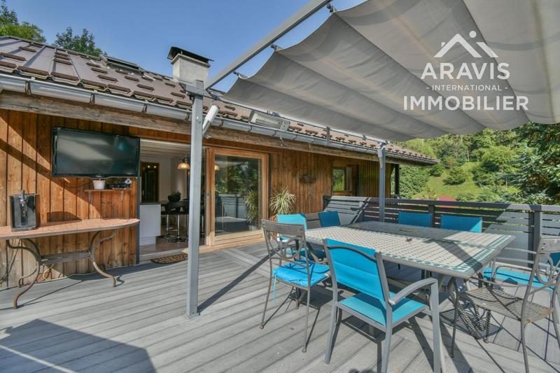 Propriété - 234 m² - 7 pièces